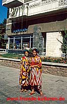 Duschanbe - junge Frauen