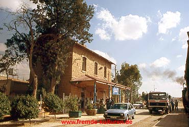 Bahnhof von Mafraq/Viadukt hinter Mafraq